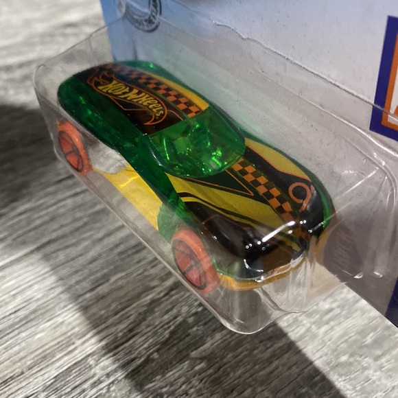 Hot Wheels | Track Stars #2 of 5: Forward Force Car - 1:64 Scale Die Cast - Picture 5 of 9